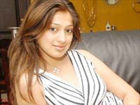 ఆమె మరీ మూడు వేలా?