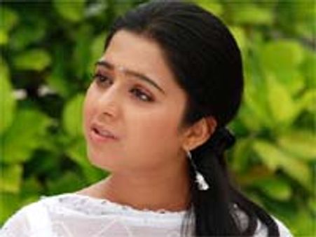 చిరుతో కోరిక..చార్మి