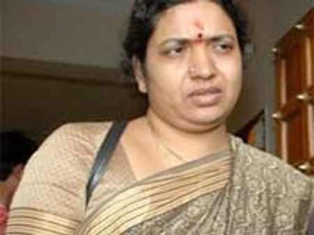 పీఆర్పీపై జీవిత సెటైర్