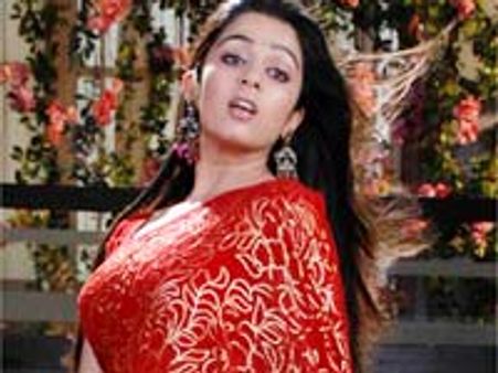 ఛార్మి పై బ్యాన్?