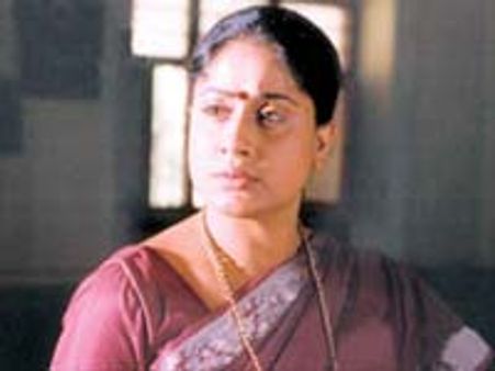 ఆంధ్రా హీరోలే తొక్కేసారు