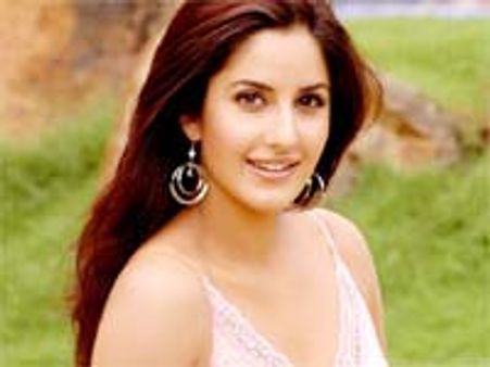 ముదురు హీరోలకు ఆమె నై