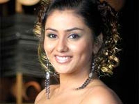 నా అరుంధతి అదే..నమిత