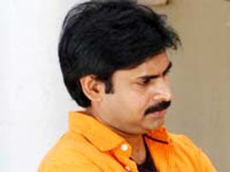 అత్తారింటికి పవన్ కళ్యాణ్