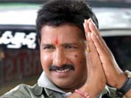 వినేవాడుంటే ఆ దర్శకుడు