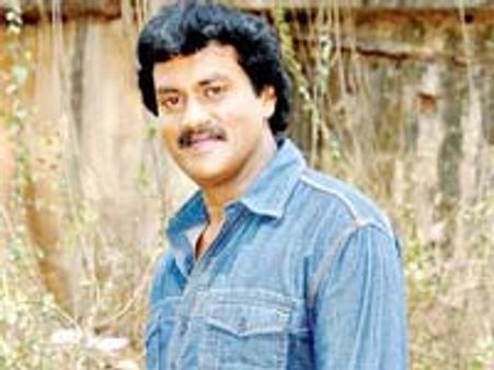 ఎన్టీఆర్ రూట్లో సునీల్?