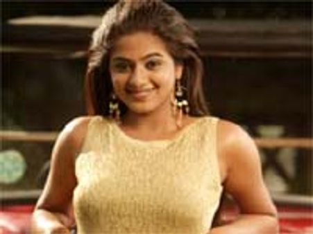 బికినీలకే మహేష్ ఛాన్స్