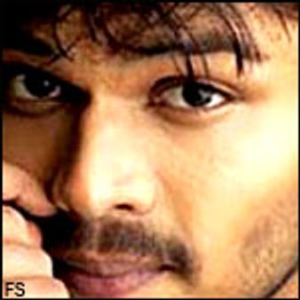 ఇక మనోజ్ వరస పెట్టాడు