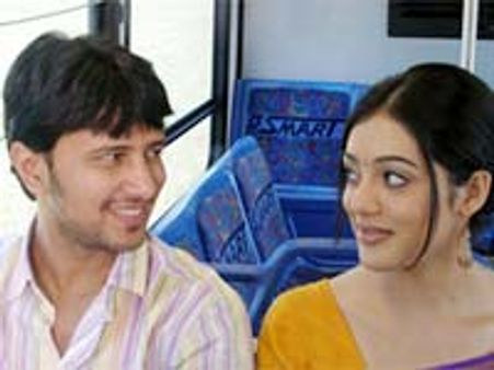 మళ్ళీ ఆ ఎన్నారై డైరక్టర్