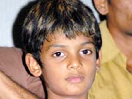 పూరీ కొడుకుతో అంతర్జాతీయ..