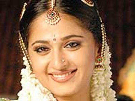 అనూష్క ఐటం సాంగ్ కన్ఫర్మ్