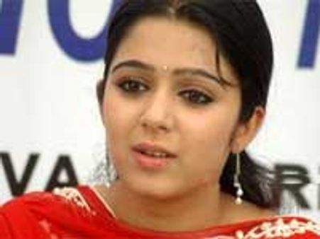 ఛార్మికి దేవీశ్రీ ట్విస్ట్?