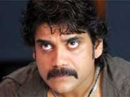 పవన్ తో అంతవరకే: నాగ్