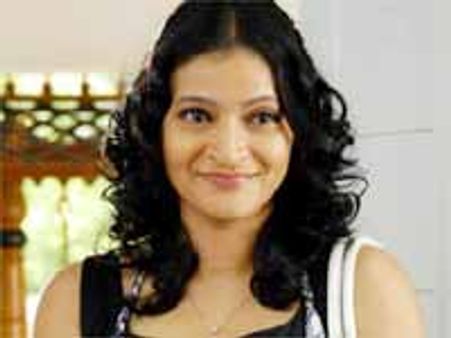 పాపం ఆ డైరక్టర్ ఊకలో ఈక