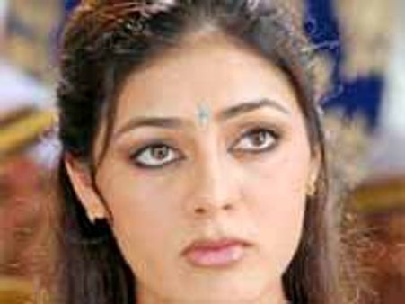 పార్వతి మిల్టన్ ను వదలను