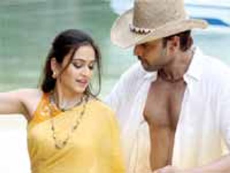 అబ్బే..మమ్మల్ని ఎవరు కొట్టారు?