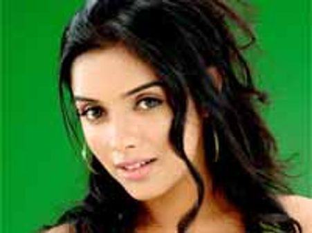 మొదట బాధ..తర్వతే తృప్తి: అసిన్