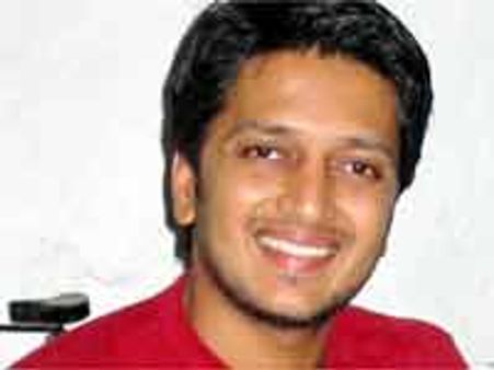 ఛస్తారంటూ..వర్మ వార్నింగ్