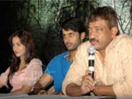 చిరంజీవిది కాపీ కొట్టిన వర్మ