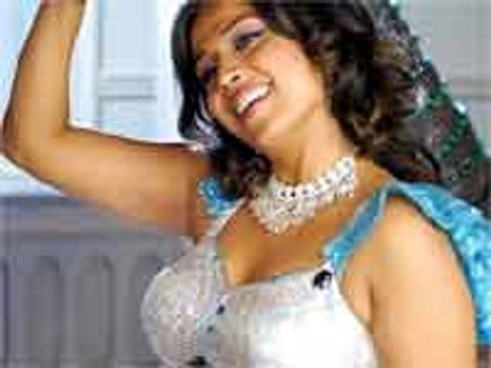 రాహుల్ గాంధీతో లక్స్ పాప ...