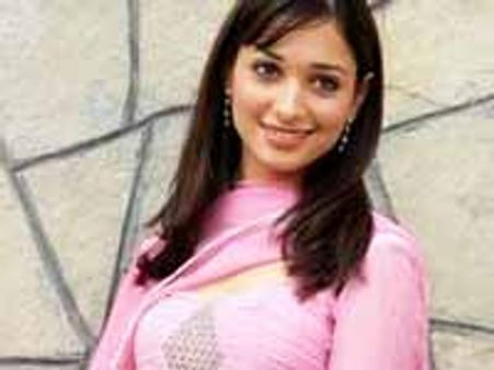 తమన్నా విప్పితేనే?