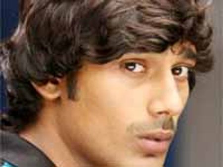 మరో చరిత్ర రీమేక్ లో కీలకమైన మార్పు?