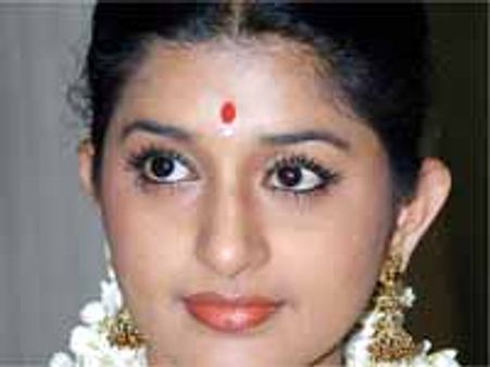 మంత్రాలయంలో మీరాజాస్మిన్‌