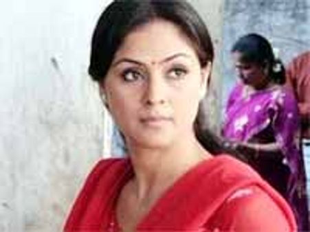 వేషం కోసం దిగజారిన సిమ్రాన్