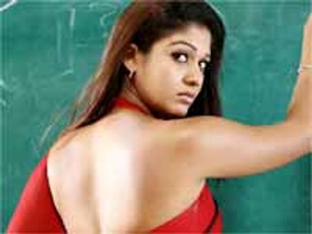 నయన్ ఐ లవ్ యూ అంటున్న అజిత్