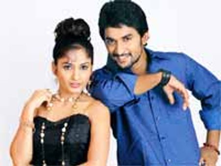 స్నేహితుడాపై మాధవీలత ఆశలు