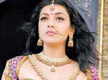 ఇలియానా పోయె...కాజల్ వచ్చె...