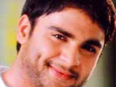 'ఒరేయ్‌ పండు' రివ్యూ: దూరంగా ఉండు