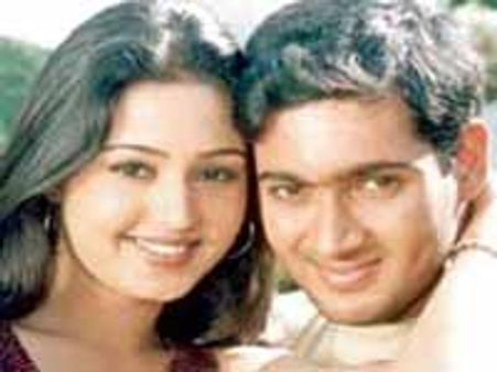 కలుసుకోవాలని లేదు..!