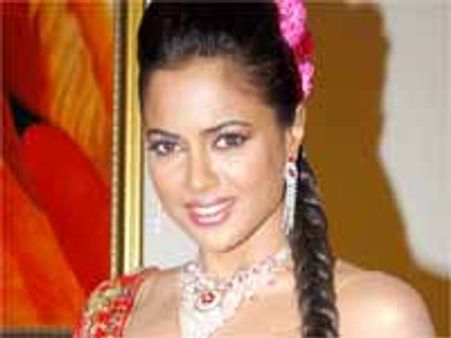 సమీరా రెడ్డికి స్వైన్ ప్లూ భయం