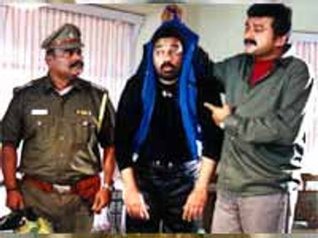 ఫర్వాలేదనిపించే కామెడీ చిత్రం