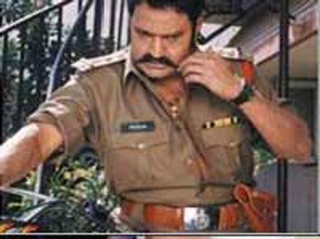 అర్థంపర్థం లేని సీతయ్య