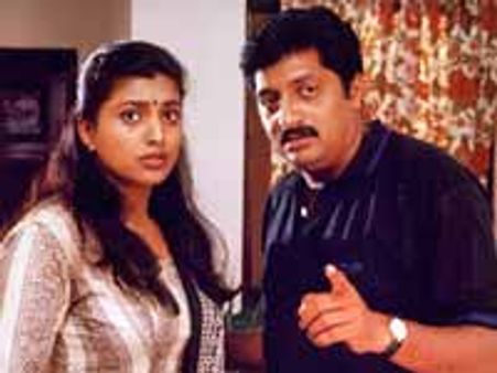 చలనం లేని 'సంచలనం'