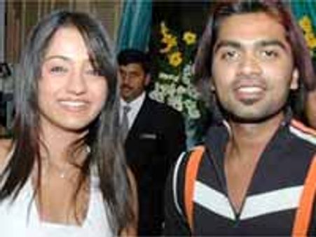 శింబుతో ప్రేమా?