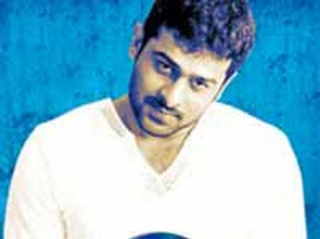 చతికిలపడిన 'చక్రం'