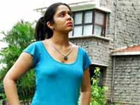 మంత్ర-సినిమా సమీక్ష