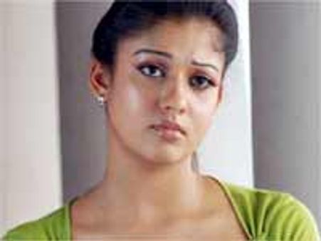 ఫ్రీగా నటిస్తున్న కోటి రూపాయిల హీరోయిన్