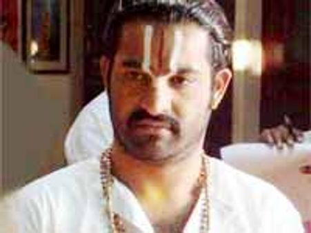 ఎన్టీఆర్‌ డాన్స్‌ 'అదుర్స్‌' అంటున్న షీలా!