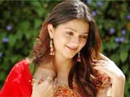 ముద్దుగుమ్మకు హ్యాపీ బర్త్ డే విషస్స్