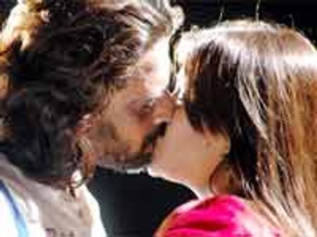 బరితెగించిన 'ఆర్తి'