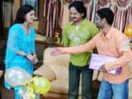 ఉడుతా ఉడుతా ఊచ్ ఫుల్ కామిడి