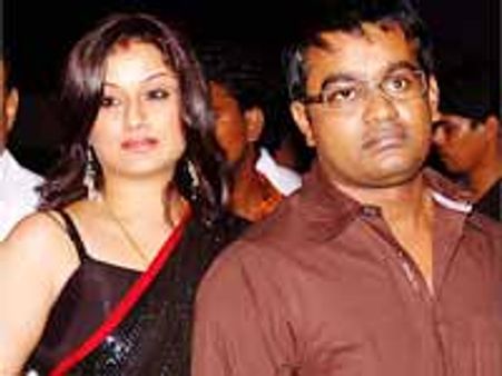 అతి ప్రేమే కొంప ముంచింది