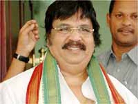 బహుముఖ ప్రజ్ఞాశాలి దాసరి