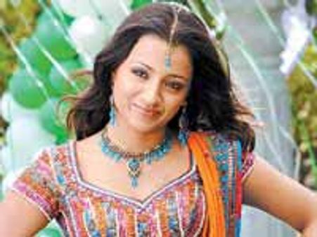 ఎన్టీఆర్ సినిమాకు త్రిష బ్రేక్