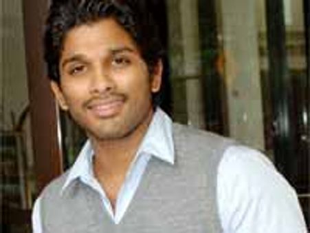 ఆర్య-2 వాయిదా పడిందా?