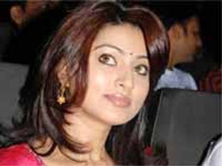 స్నేహ నెం.1